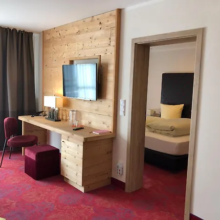 Hotel Wurzer